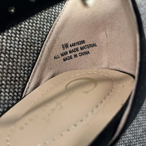 C Comfort black strappy heels, size 9W. - Picture 11 of 13